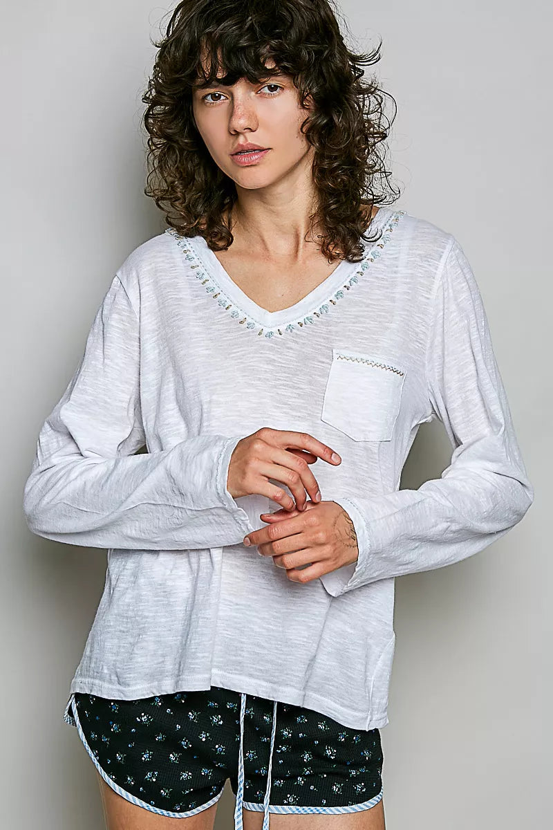 pol-contrast-hand-stitch-v-neck-lightweight-knit-long-sleeve-top image 4
