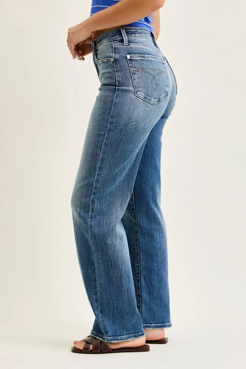 judy-blue-mid-rise-90s-straight-jeans Image 3