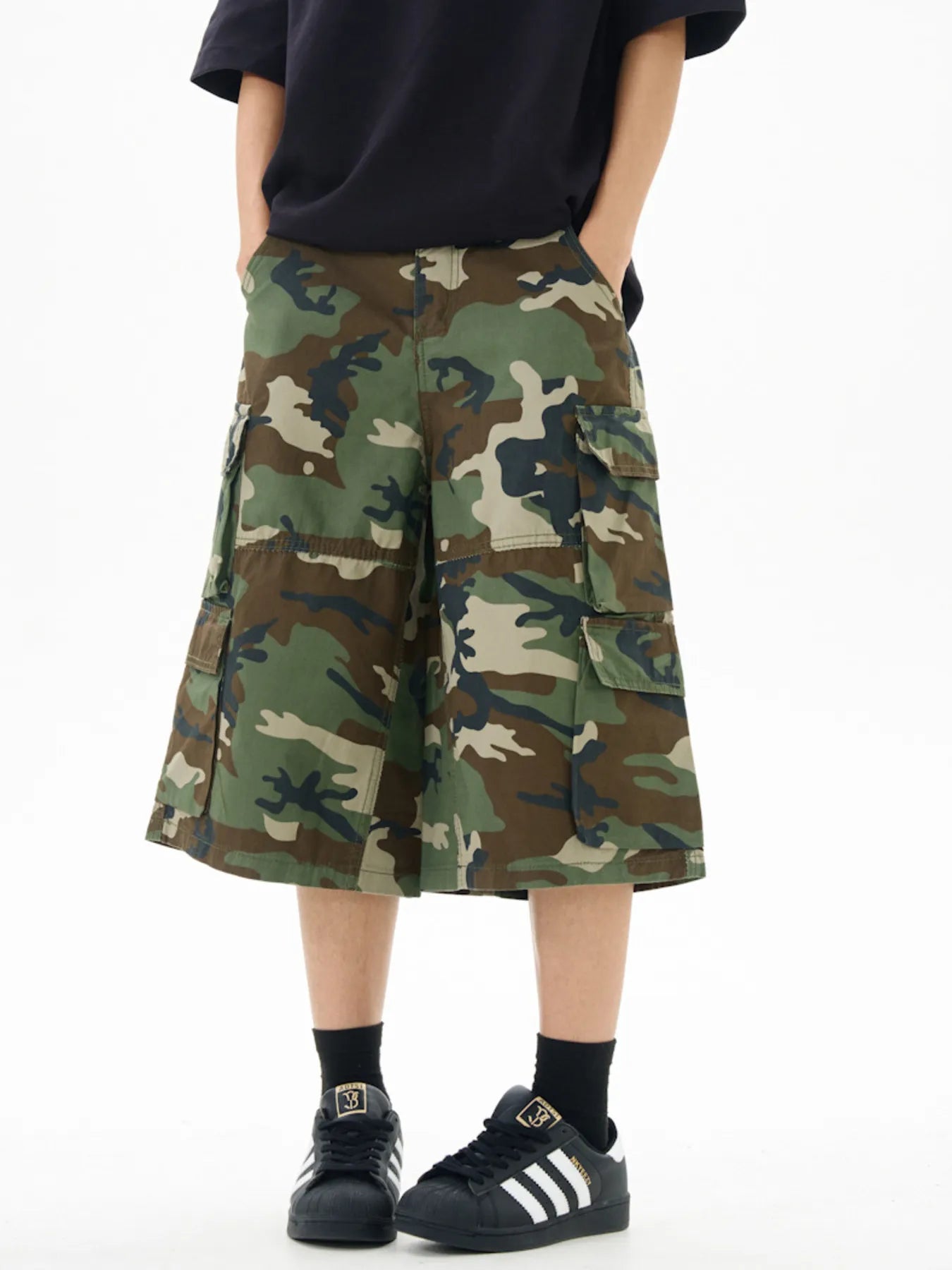 Men's Relaxed Fit Camo Cargo Shorts | Tampa Bay Discounts
