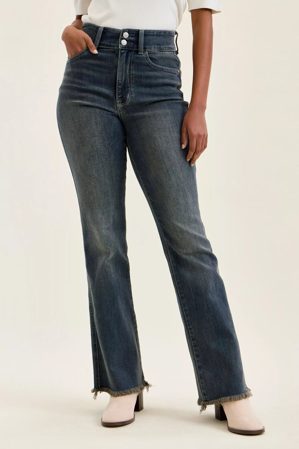 judy-blue-high-waist-double-button-frayed-hem-jeans Image 1