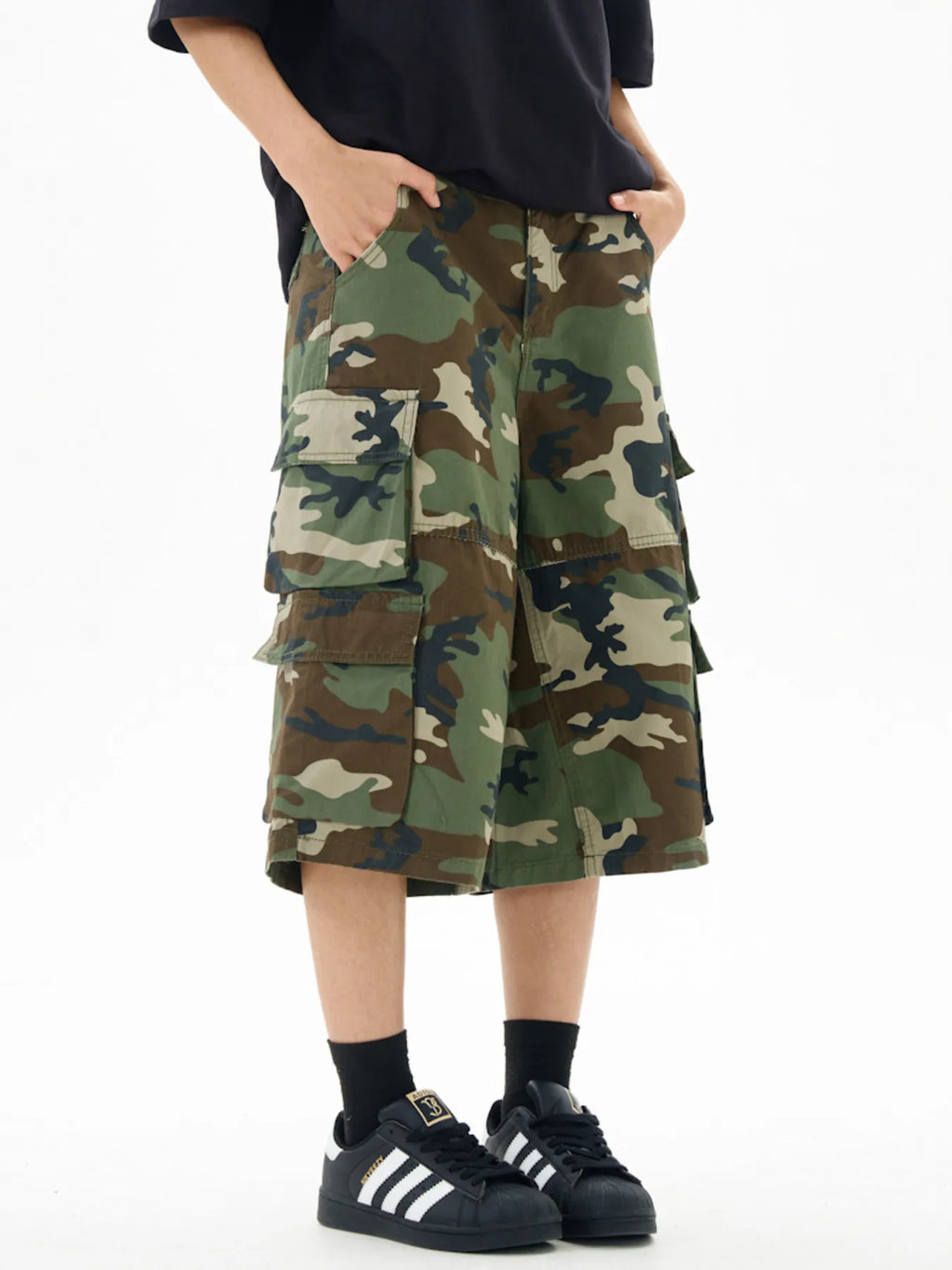 Men's Relaxed Fit Camo Cargo Shorts | Tampa Bay Discounts