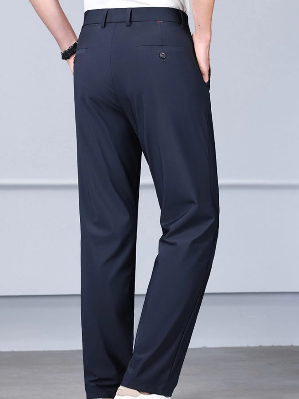 Men's Loose Fit Jeans with Pockets | Tampa Bay Discounts