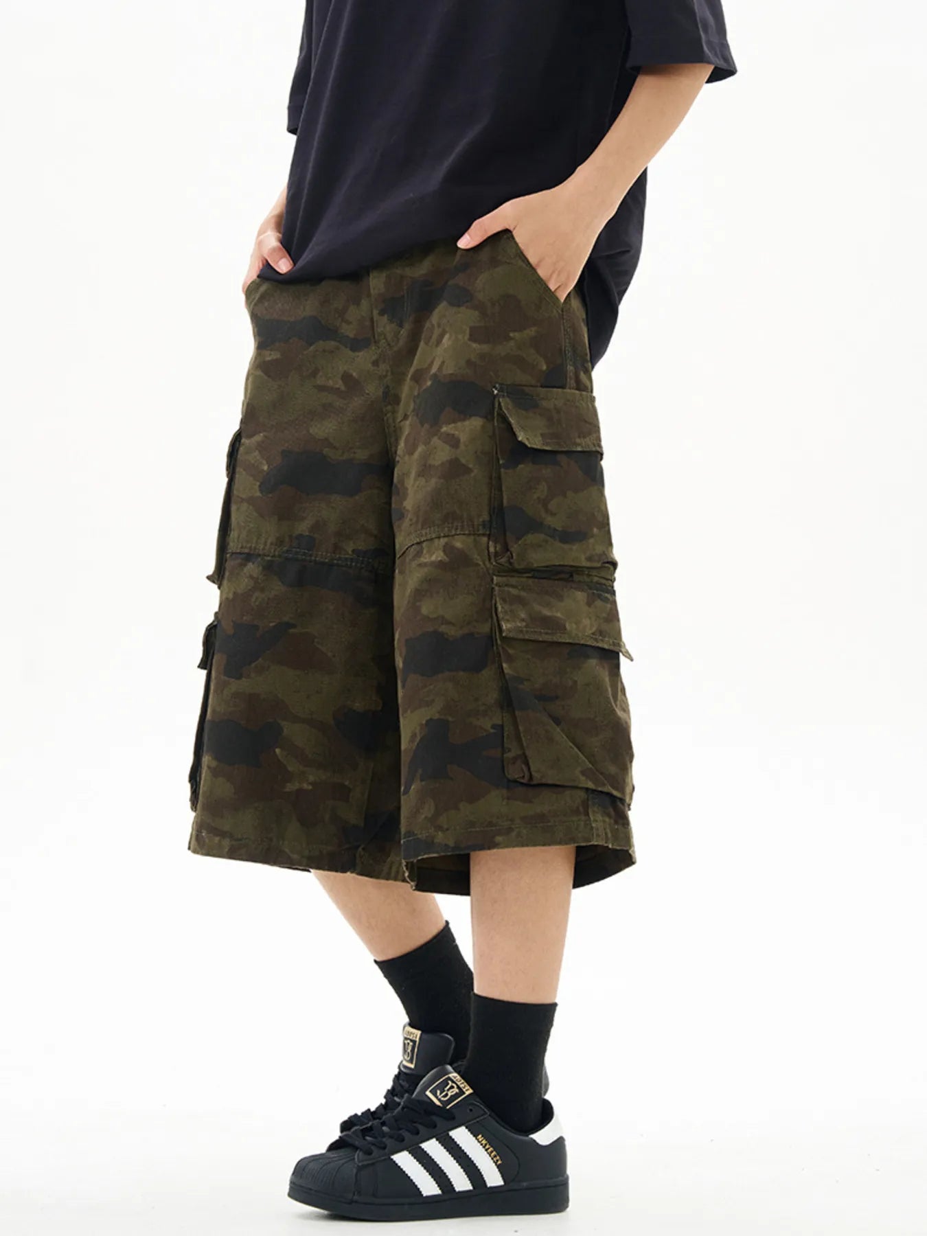 Men's Relaxed Fit Camo Cargo Shorts | Tampa Bay Discounts
