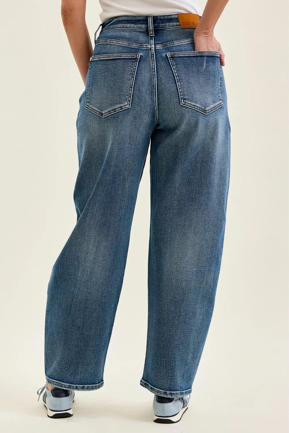 judy-blue-high-waist-r-m-marlow-arc-dk-time-weathered-indigo-jeans Image 4