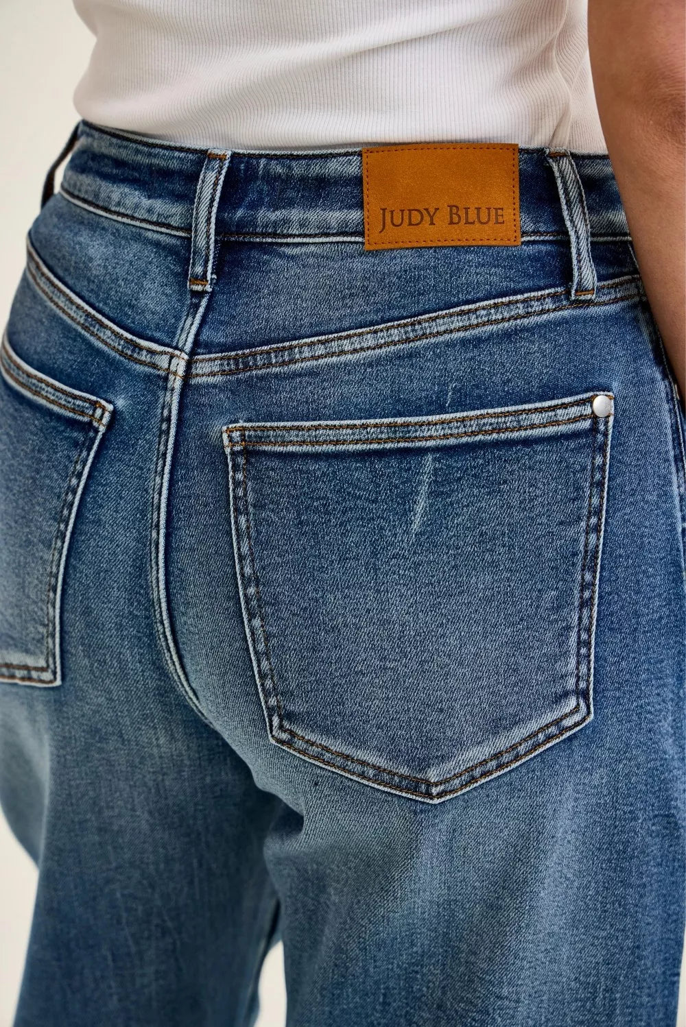 judy-blue-high-waist-r-m-marlow-arc-dk-time-weathered-indigo-jeans Image 5