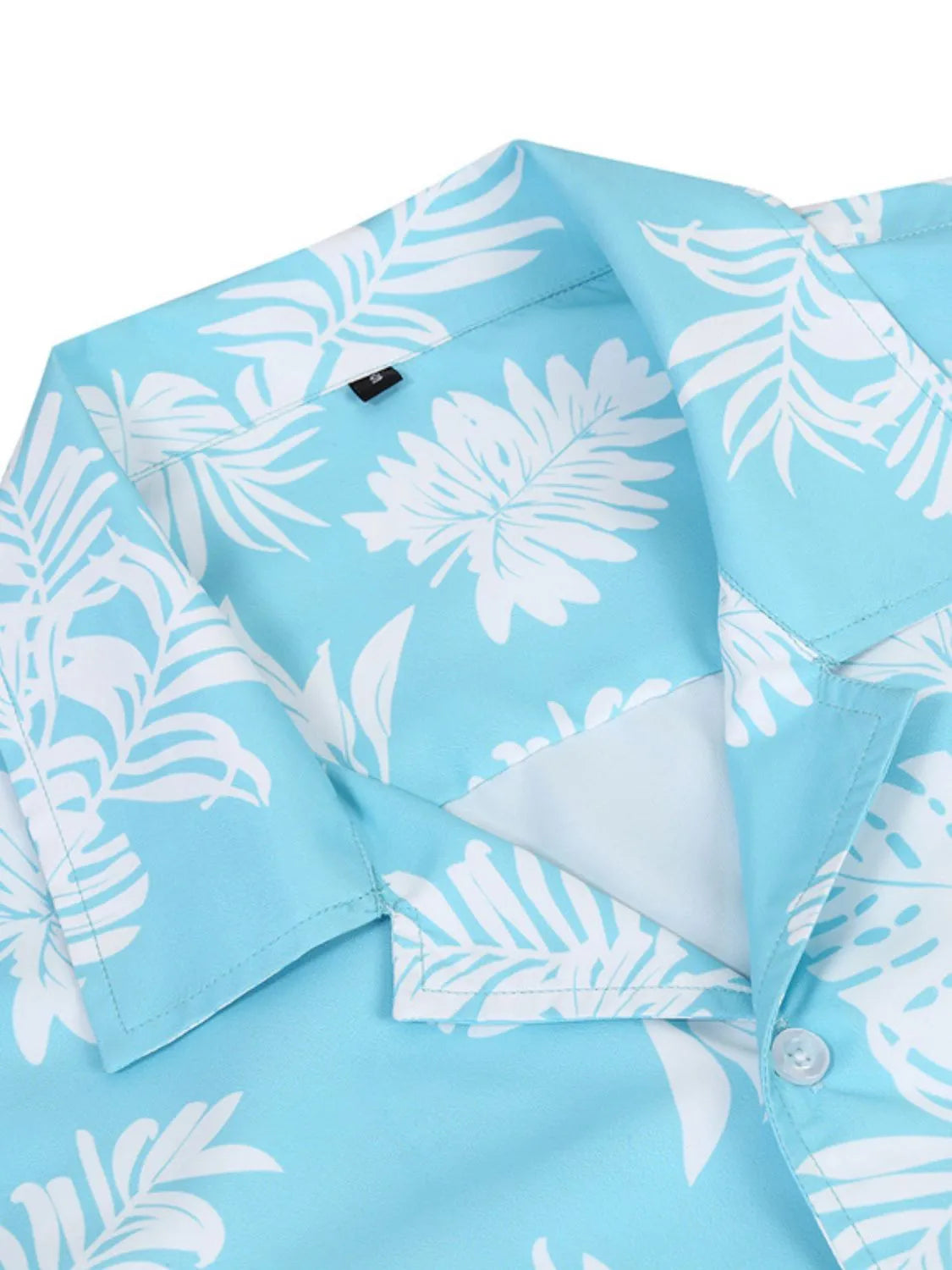 Men's Hawaiian Print Short Sleeve Button Down Shirt | Tampa Bay Discounts