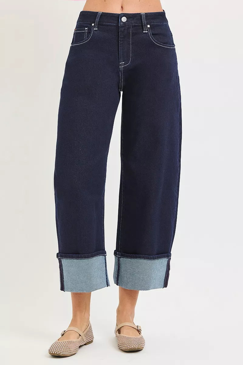 risen-slouchy-crop-barrel-cuffed-hem-jeans Image 4