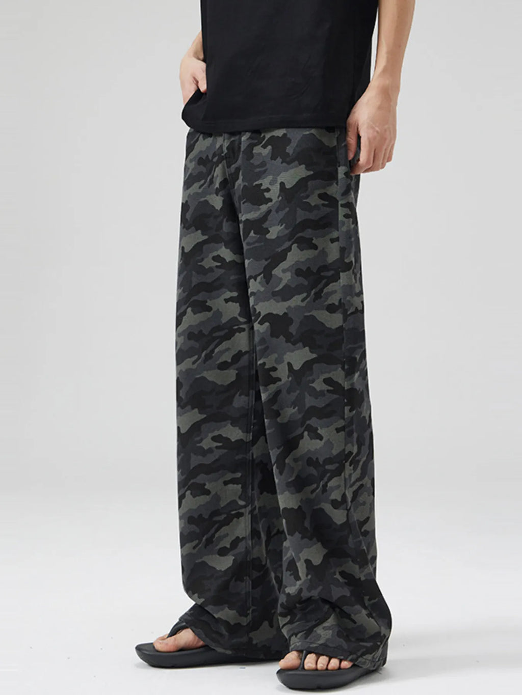 Men's Camouflage Relaxed Fit Pants | Tampa Bay Discounts