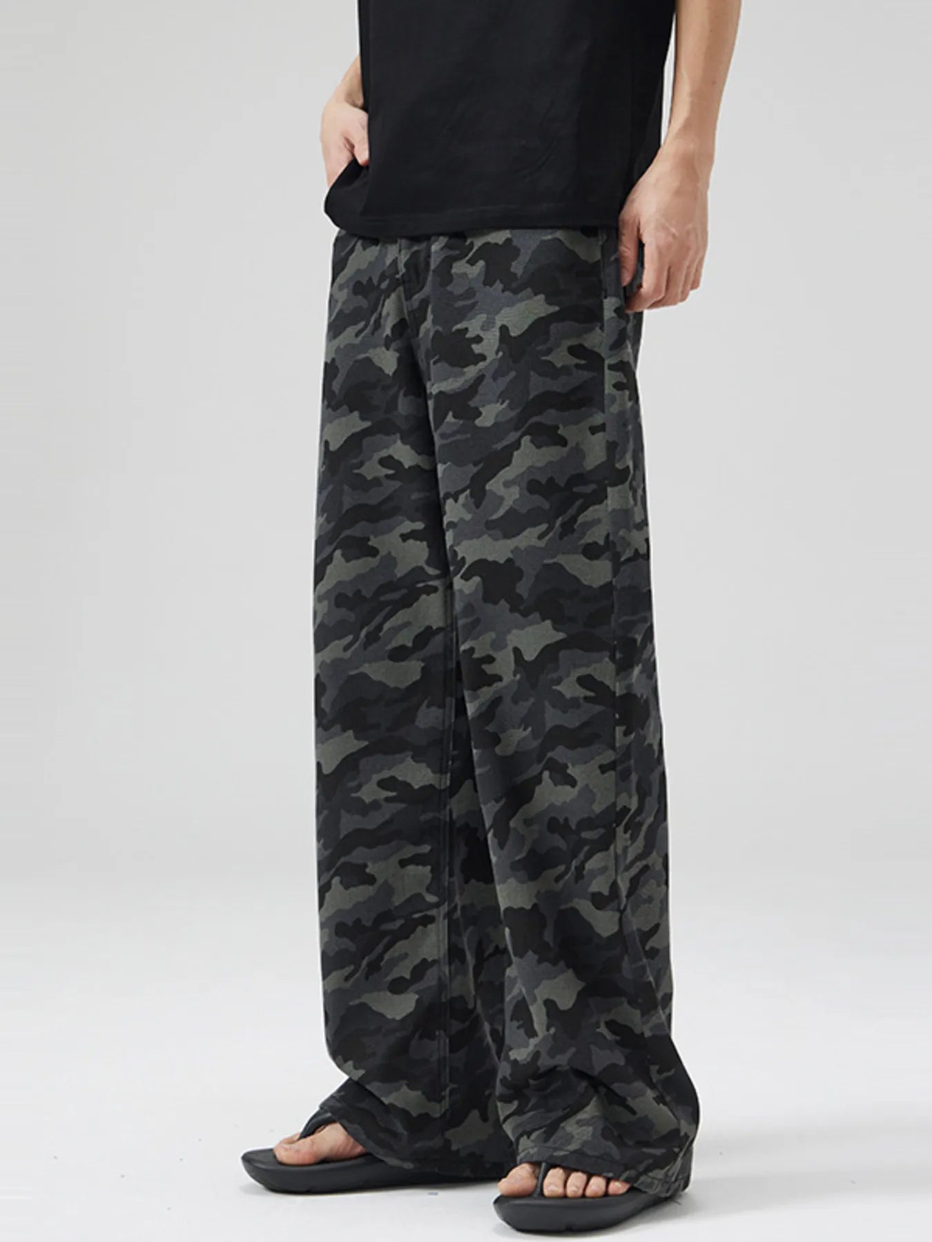 Men's Camouflage Relaxed Fit Pants | Tampa Bay Discounts