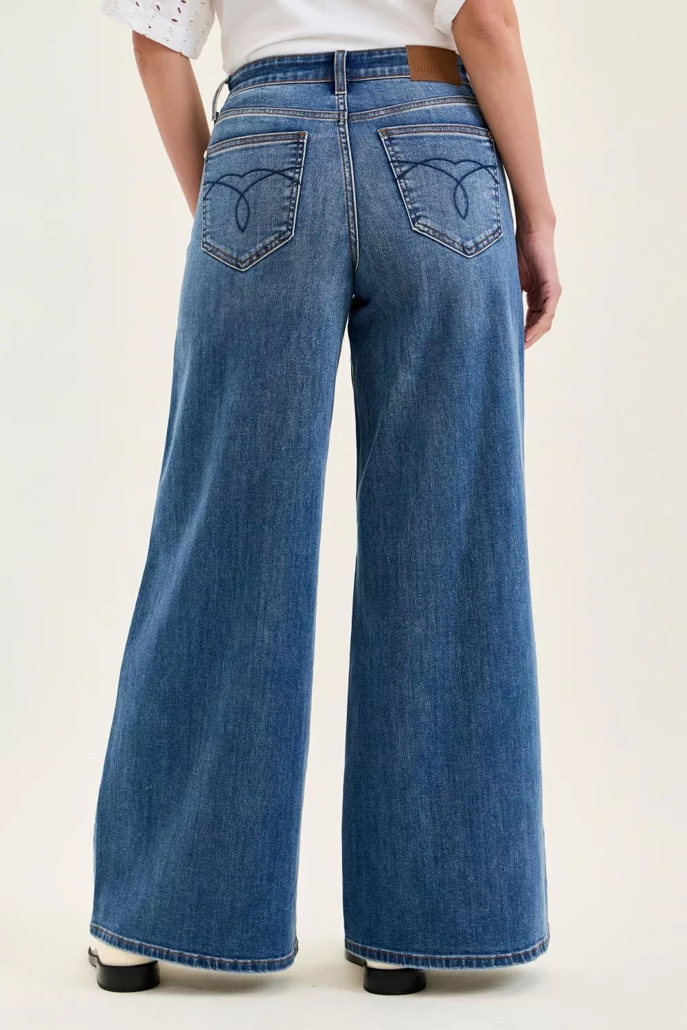 judy-blue-high-waist-palazzo-jeans Image 4