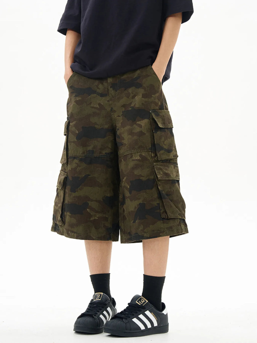 Men's Relaxed Fit Camo Cargo Shorts | Tampa Bay Discounts