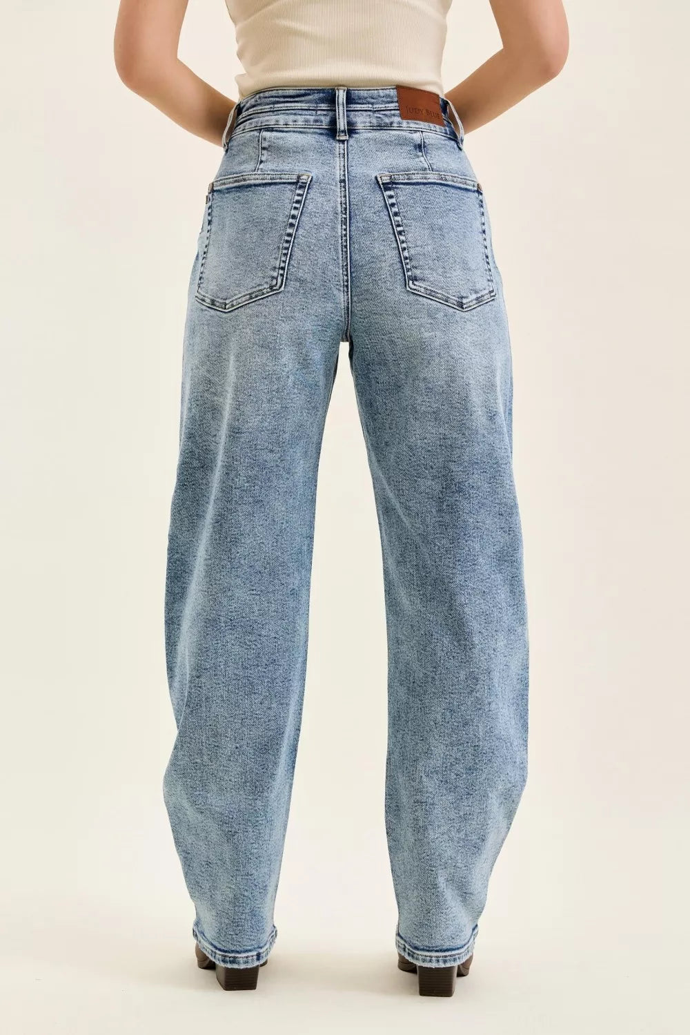judy-blue-full-size-high-waist-marlow-arc-leg-jeans-with-double-waistband-plus-size Image 3