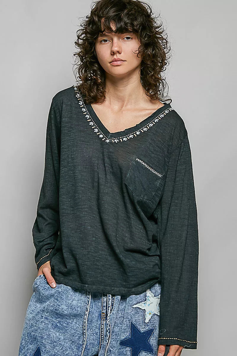 pol-contrast-stitch-v-neck-lightweight-knit-long-sleeve-top image 4