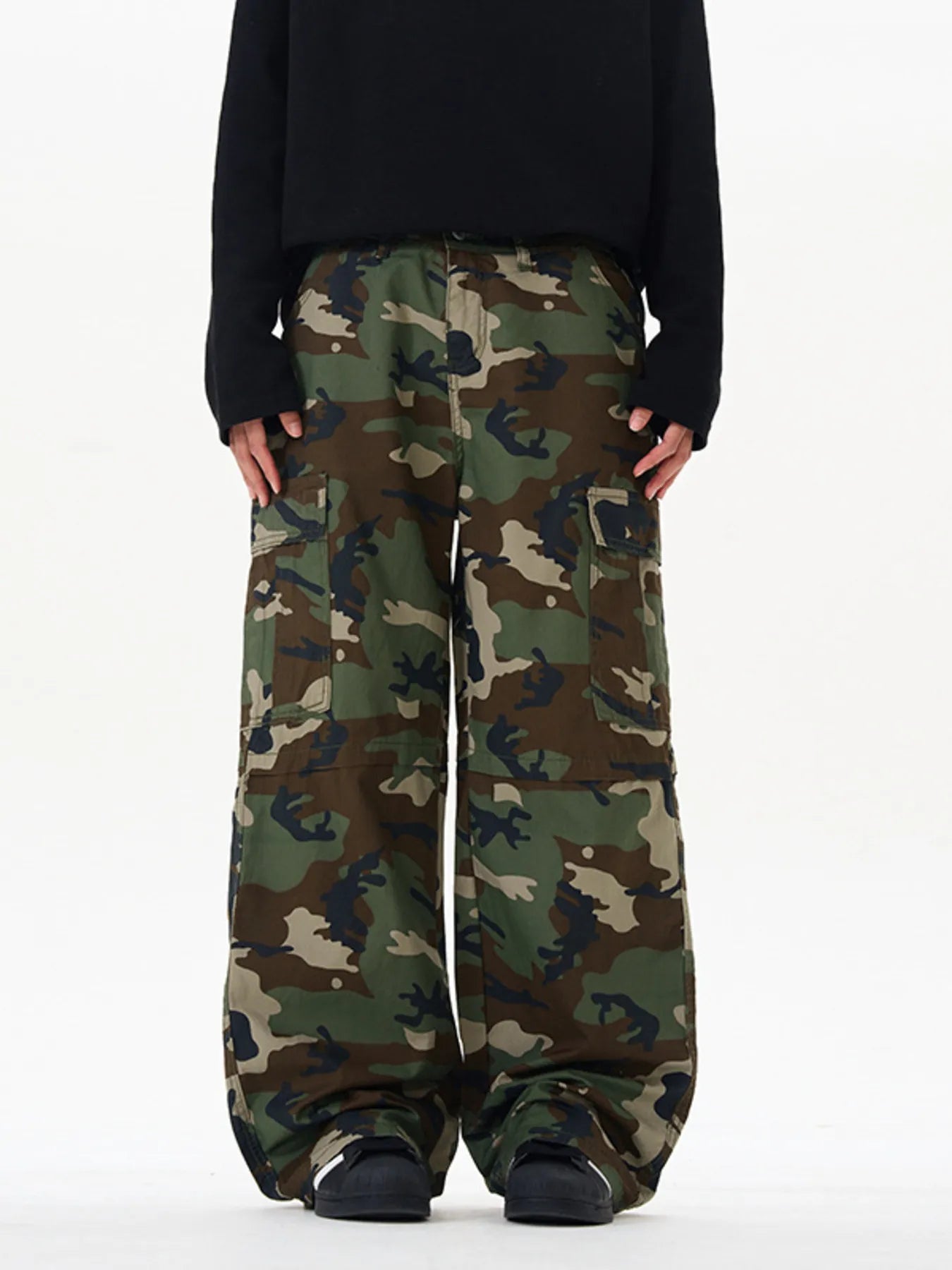 Men's Loose Fit Camouflage Cargo Pants | Tampa Bay Discounts