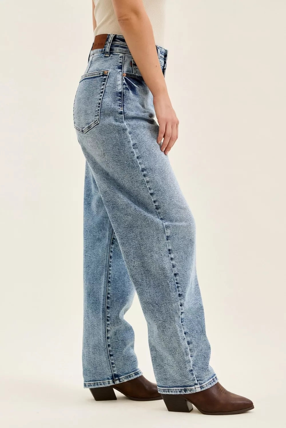 judy-blue-full-size-high-waist-marlow-arc-leg-jeans-with-double-waistband-plus-size Image 2