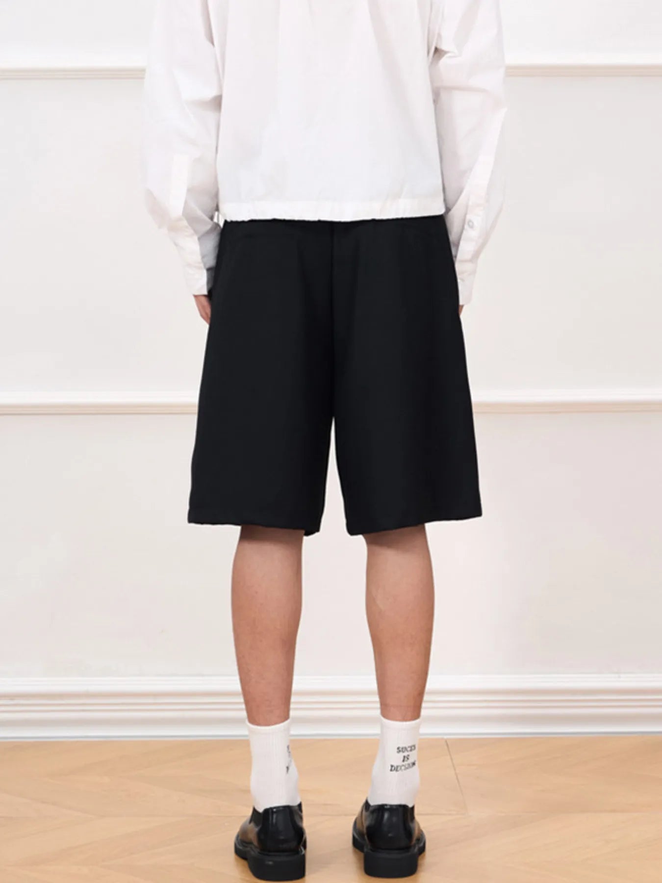 Men's Relaxed Fit Pleated Shorts | Tampa Bay Discounts