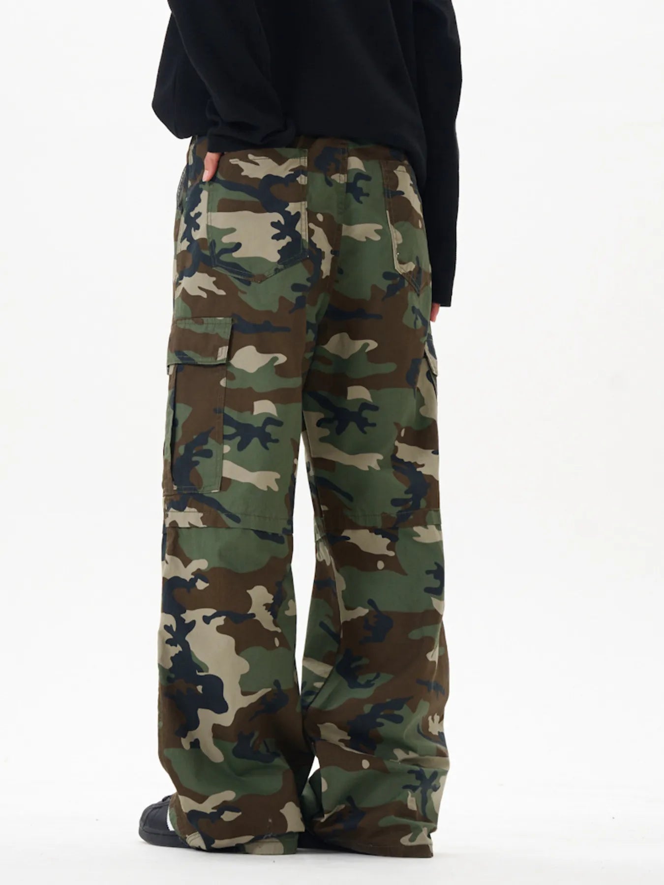 Men's Loose Fit Camouflage Cargo Pants | Tampa Bay Discounts