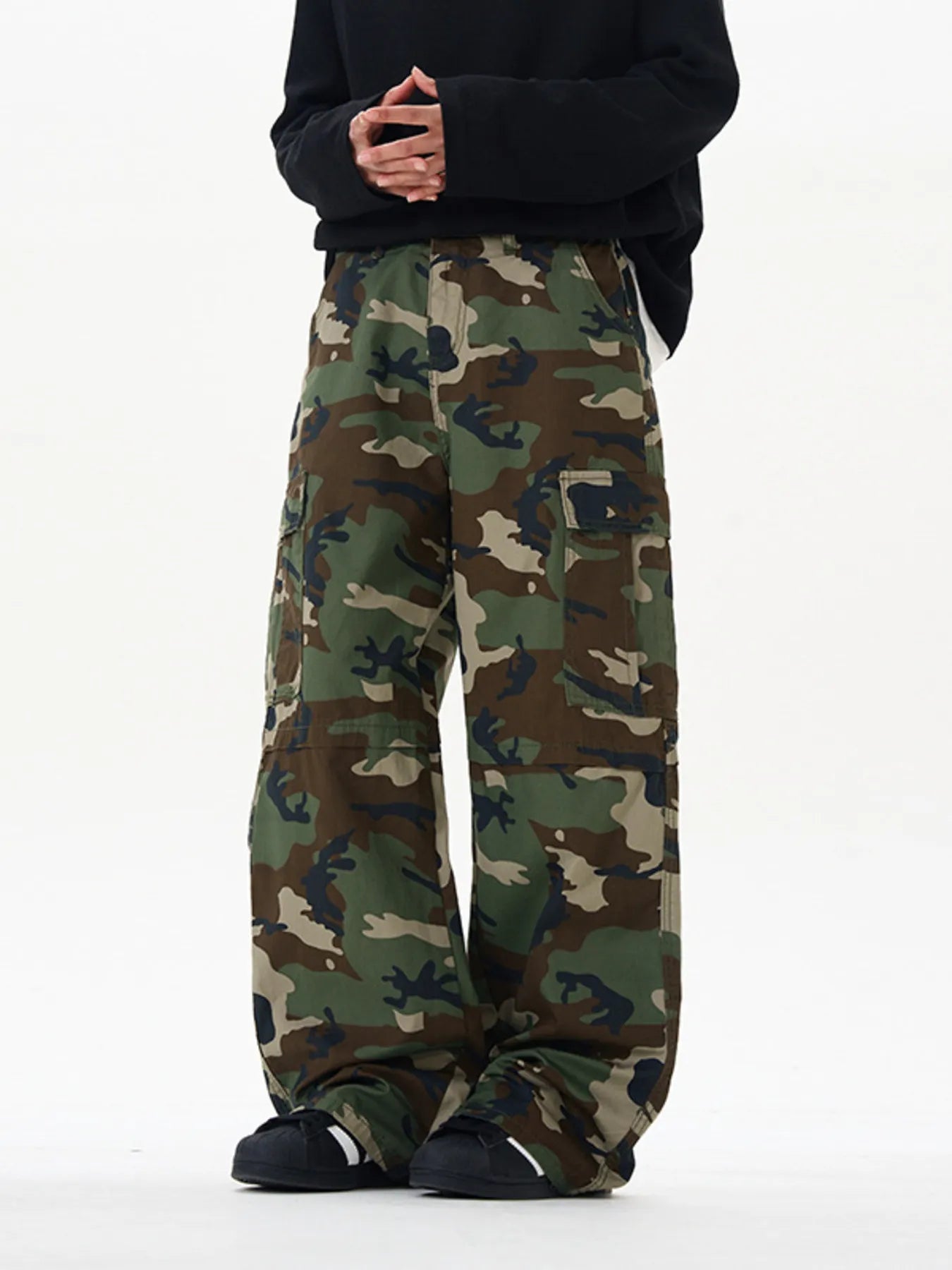Men's Loose Fit Camouflage Cargo Pants | Tampa Bay Discounts