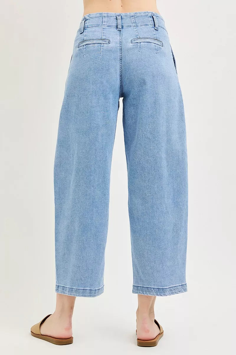 risen-slouchy-crop-barrel-pleated-jeans Image 5