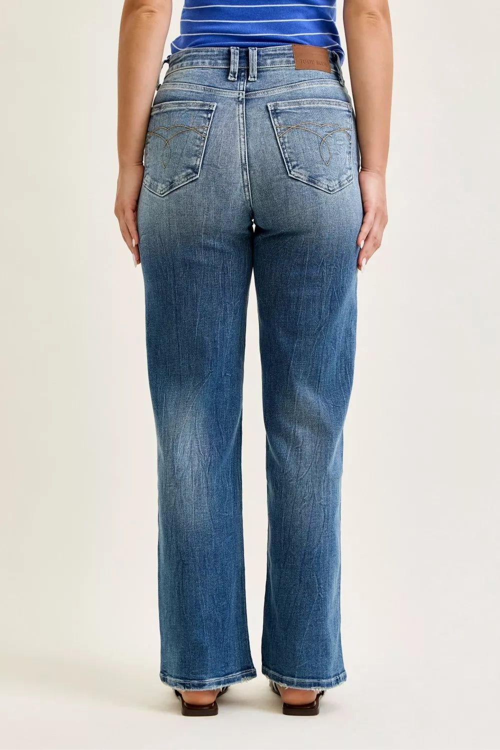 judy-blue-mid-rise-90s-straight-jeans Image 4