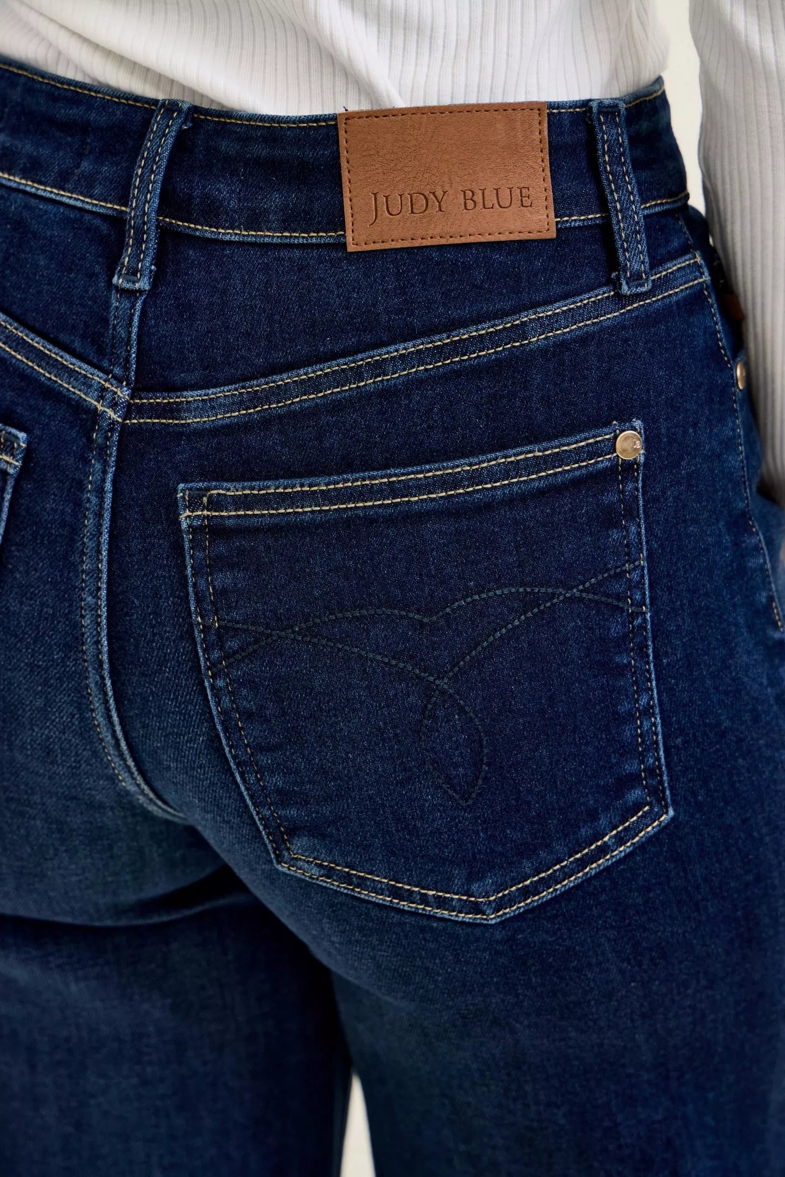 judy-blue-high-waisted-wide-leg-dark-wash-jeans Image 9